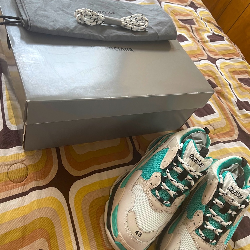 Balenciaga Triple S